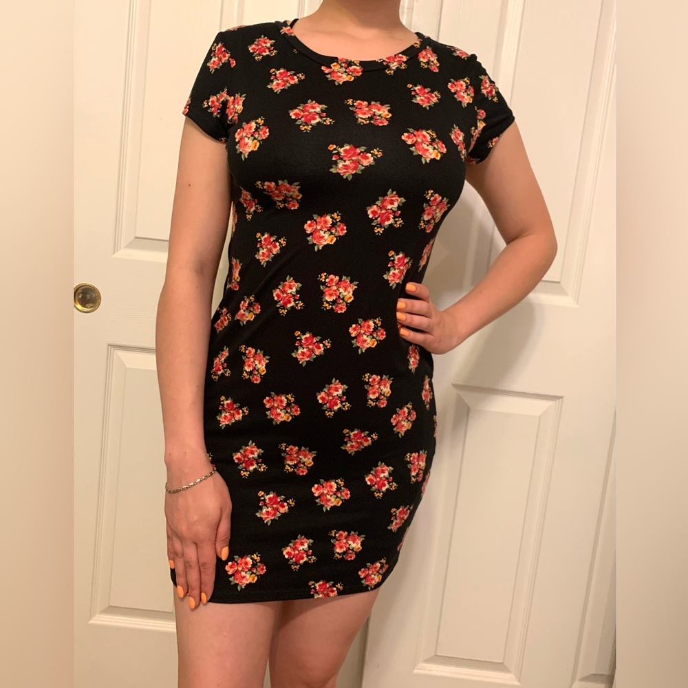 Large, Floral, T-shirt style dress, above the knee